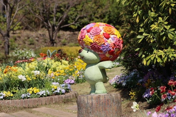 中山】満開の桜と横浜市内産のお花たちのコラボ！～里山ガーデン