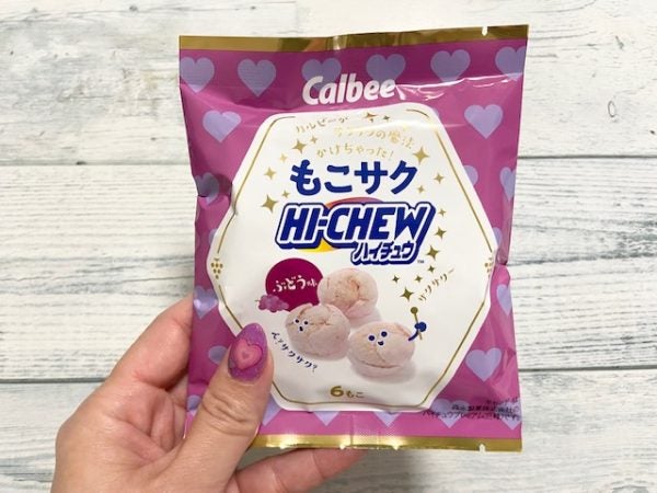 カルビーと森永製菓が夢のコラボ！「もこサクハイチュウ」が新