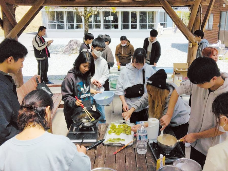 やりたいことを自分のペースで、全寮制の「生野学園高等学校」で自分