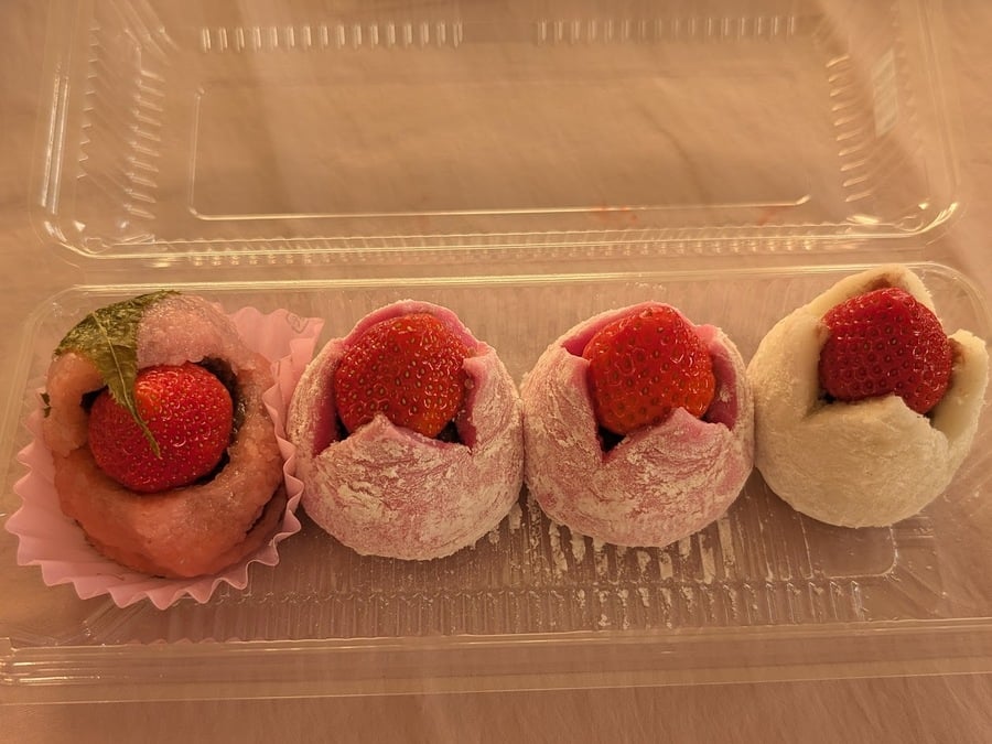 札幌駅北口】6月16日は和菓子の日。いちご大福だらけ！ぽたぽたいちご