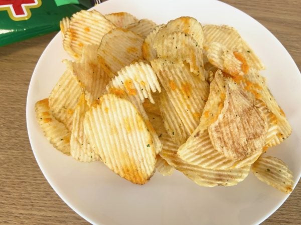 待ってました！ピザポテトの話題の新作♡「ピザポテト ジェノベーゼ味