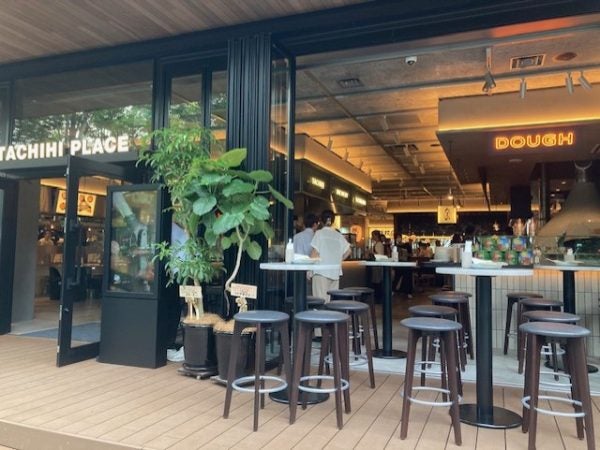 立川】GREEN SPRINGSにおしゃれなフードホール「TACHIHI PLACE」が