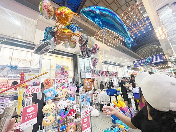 毎週末のビッグイベント「土曜夜市」を楽しもう！【松山市中央商店街