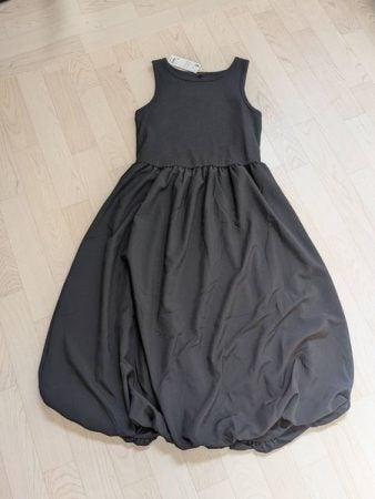 バブルヘムストレッチミニワンピース LILY BROWN（リリーブラウン）の