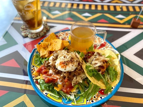 堺】楽しくなる空間と種類豊富で彩り豊かなタコスランチ「shiro（シロ