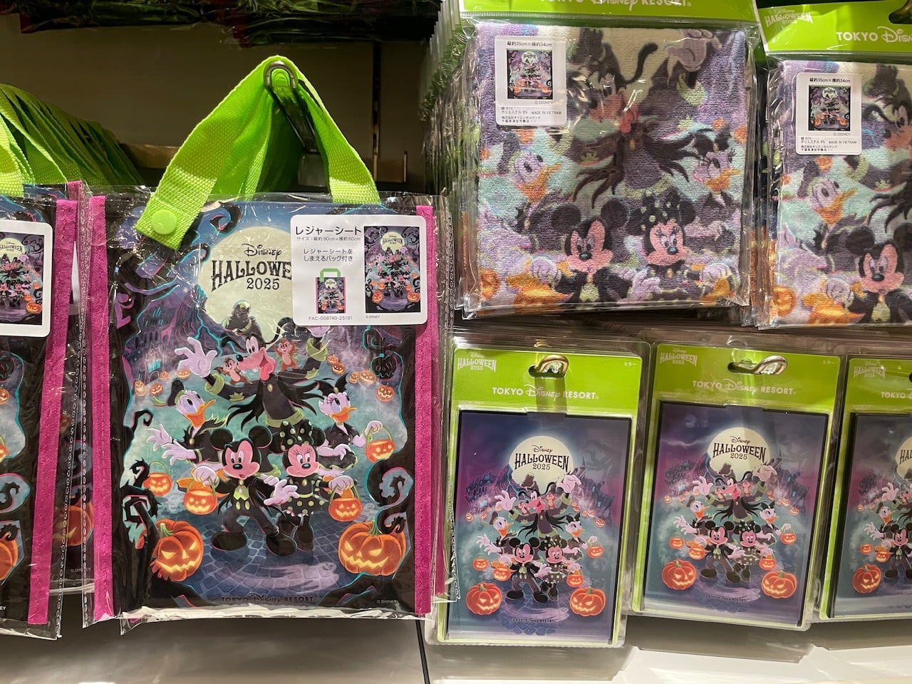ディズニー・ハロウィーン2025は限定グッズも豊富!身につけて楽しもう | リビング千葉Web