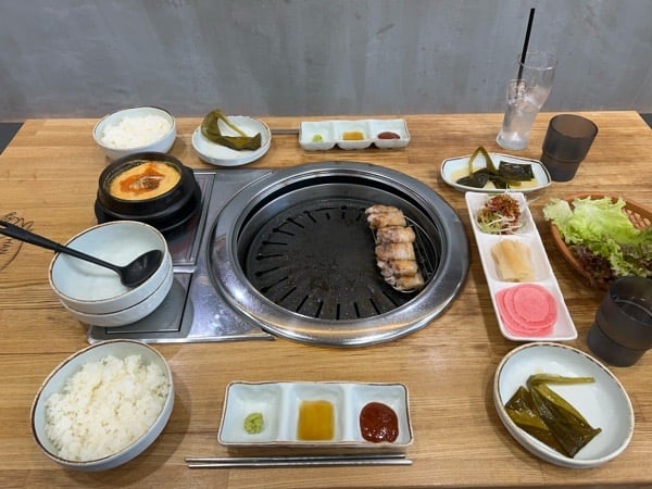 時代　本琥珀　銀金具付　極上バングル　102g タルチ　東さ8-0429☆2F 東小金井で出会う本格韓国料理！熟成豚肉専門店「HANCOOK（ハンクック