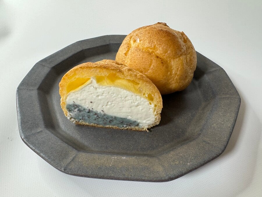 セブンイレブン新発売】チョコミントがシュークリームに！北見産和