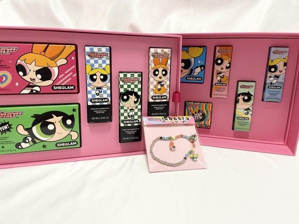 テンション爆上げ！「ザ パワーパフガールズ×SHEGLAM」コラボコスメが