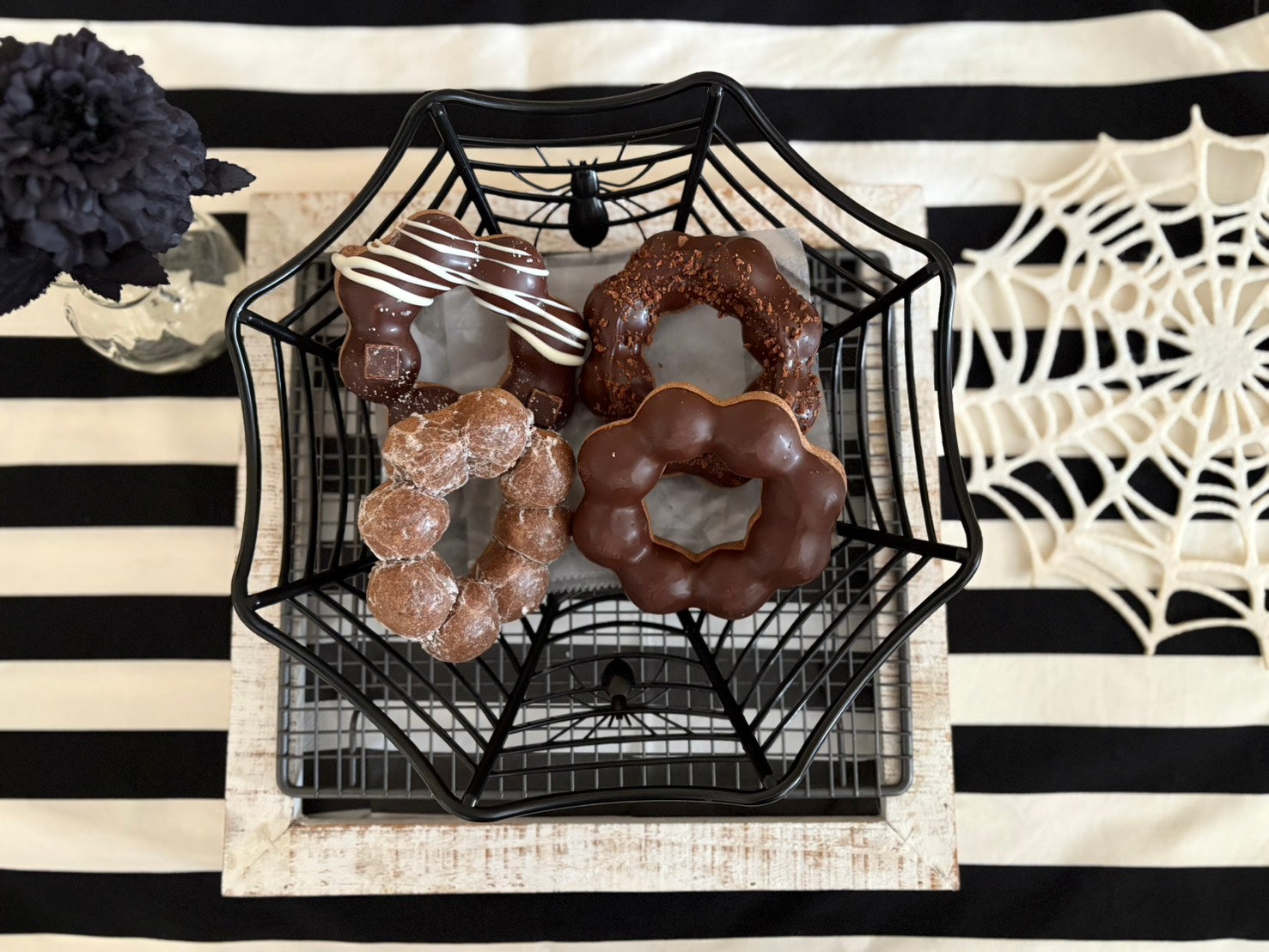 ドーナドーナ 特大ターポリン ポルノ 最終値下げ 10/29〜新発売！】ミスタードーナツの冬限定「ポン・デ・ショコラ」を