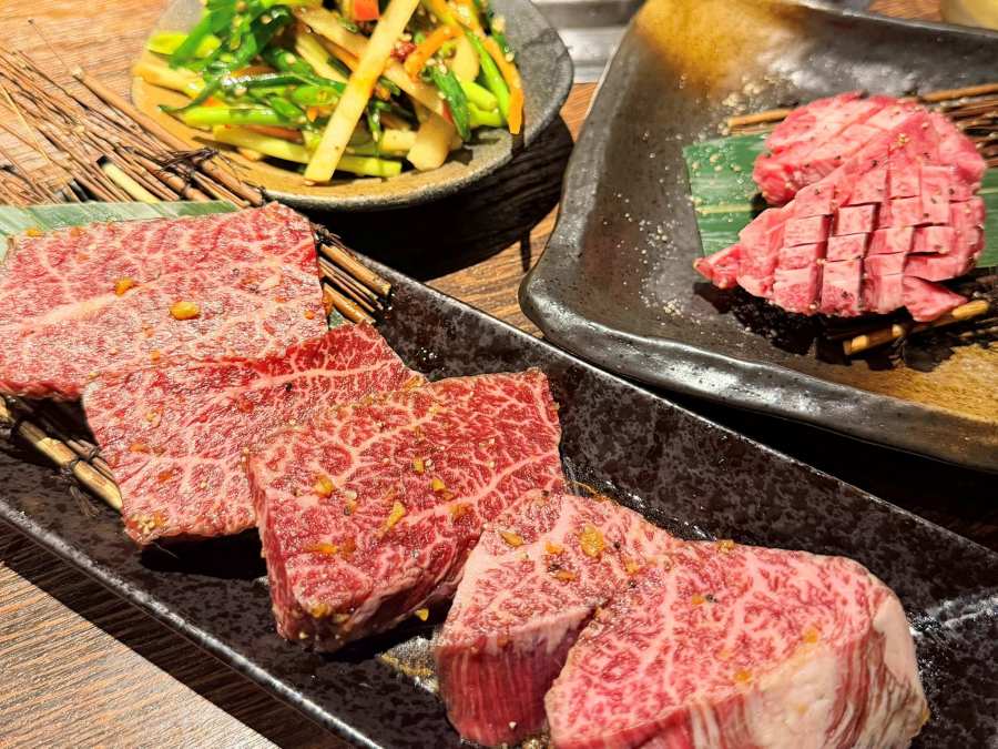 全品半額キャンペーン】A5ランク黒毛和牛がとろける！「焼肉ひなた