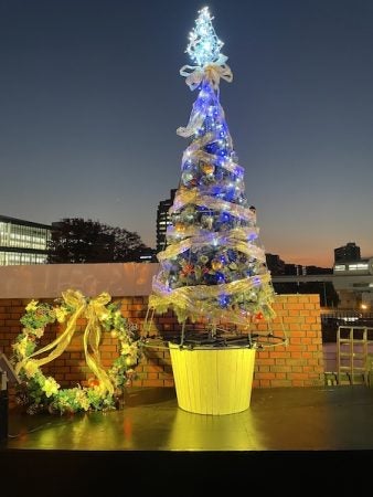多摩】キティちゃんも光る♪多摩センターのイルミネーション｜多摩