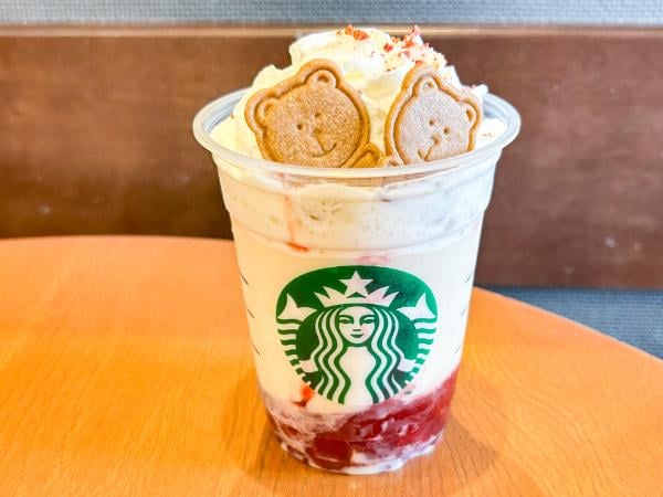 スタバ】今年のジョイフルメドレーは“トッピングが超かわいい”とSNS大