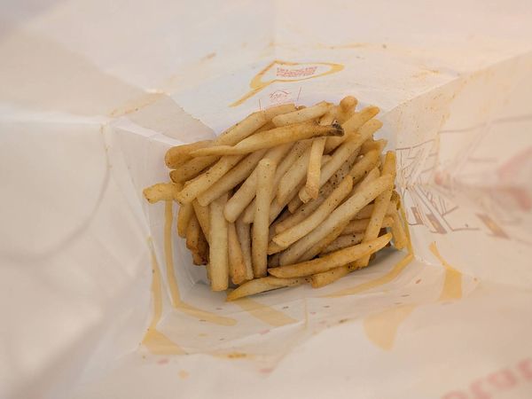 キター！マックのポテトが全サイズ250円！期間限定のシャカシャカ