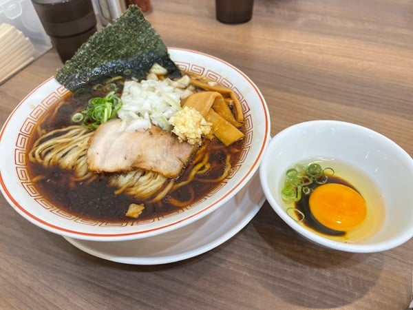 柏で食べられる竹岡式ラーメン！柏 濃麺や 39名（さくな） | リビング