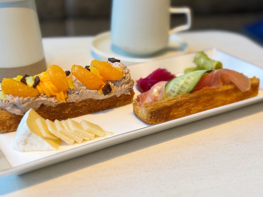 クロード・マヌキアン サントーバンの丘（花畑）リトグラフ 管理No.301 クロード・マヌキアン サントーバンの丘（花畑）リトグラフ 管理No.301