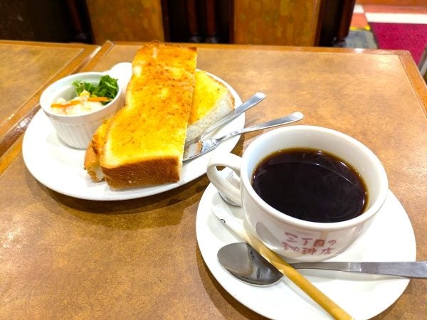美品レア！純喫茶　コーヒーテーブル　喫茶店　珈琲店　昭和レトロ　60年代 南森町】昭和レトロな喫茶店でおいしいコーヒーとお得なモーニング