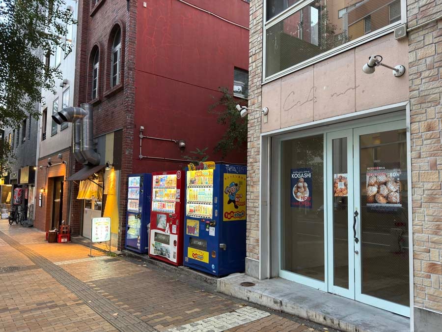 シュークリーム G2KWHd1aIAQKHBk.jpg?format=jpg