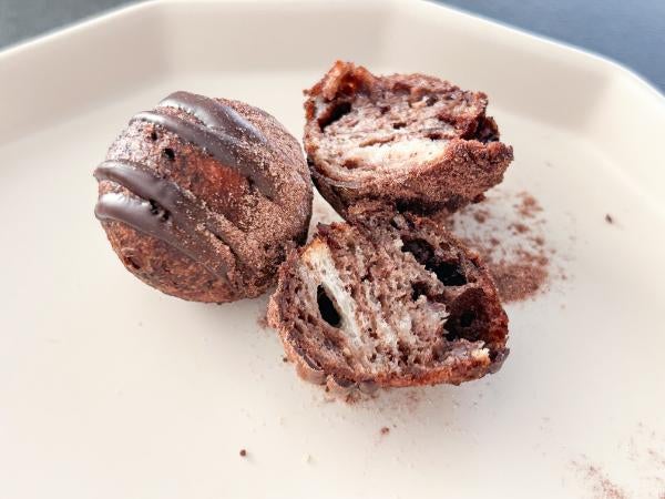 幸せなチョコづくし♡丸亀製麺 2つの新作「濃厚ダブルチョコ」食べ比べ