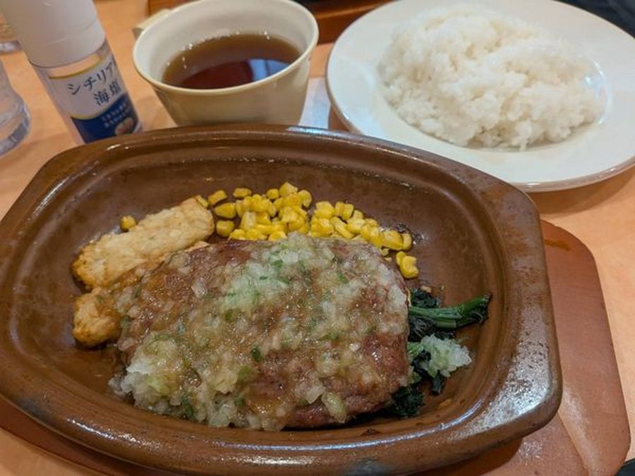 600円って本気!?」安すぎて逆に心配…サイゼランチのコスパがバグってる