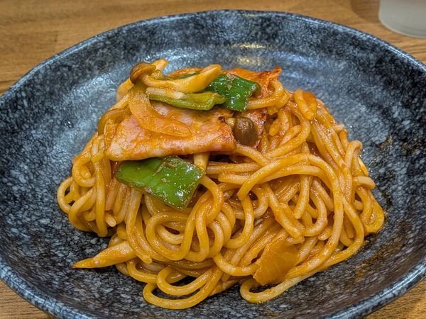 西新宿】700円！くぼやんのナポリタン300gが秒で消えたんだが…？旨すぎ