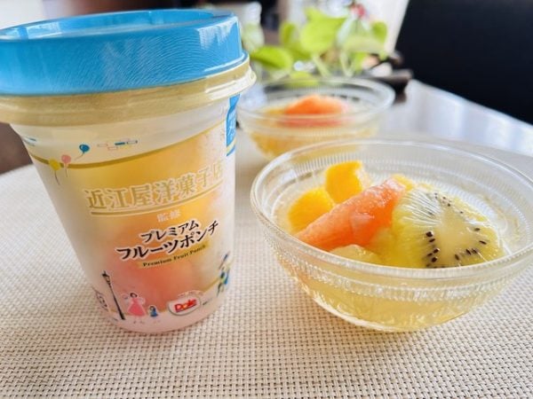 再販希望！宝石みたいなフルーツがぎっしり。「近江屋洋菓子店