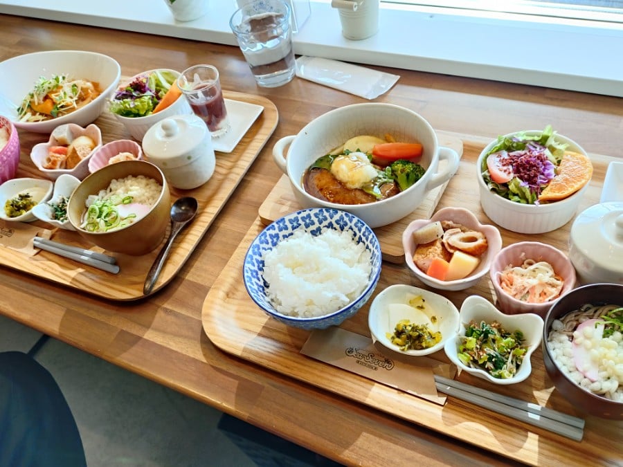 【串木野】「SEA SEVEN CAFE（シーセブンカフェ）」週3日限定選べる月替わりランチが絶品！