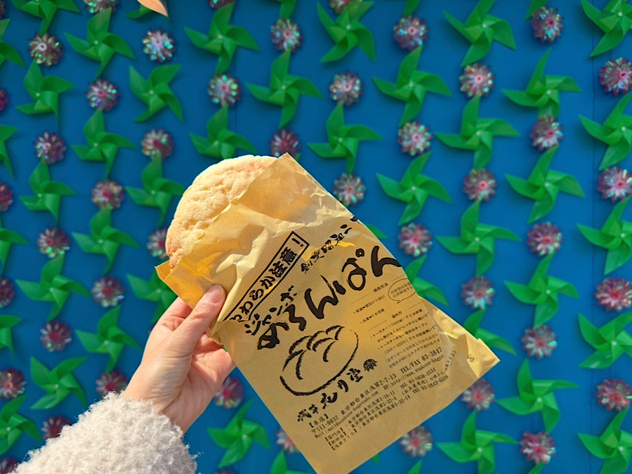 浅草】大人気のジャンボめろんぱん！浅草花月堂本店 | リビング東京Web