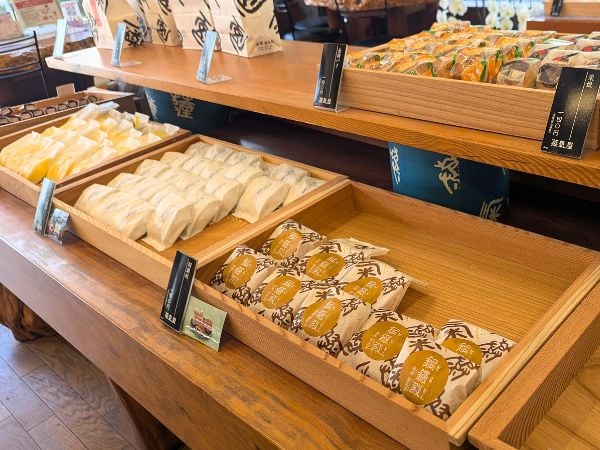 鹿児島中央】鹿児島でここだけ！『蒸気屋・ケーキ園トレーンベル店』の 