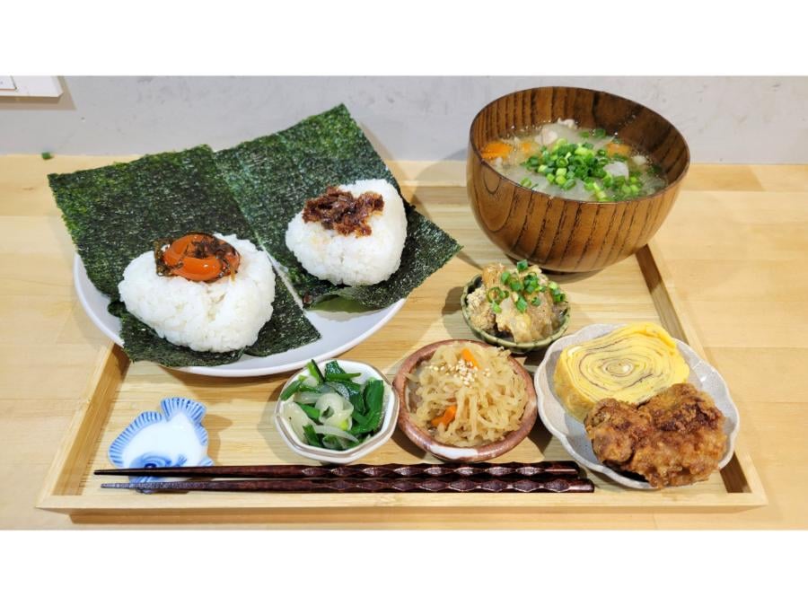 六本松】10万個達成で世界へ？元幼稚園教諭2人が営む『おむすび』専門