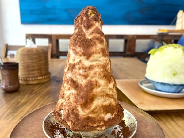 掛軸-1567　森下真翠　「山雲海月清」　共箱　煎茶 松山】夏を待たずに行きたくなる！かき氷人気の喫茶店 | リビングえひめWeb