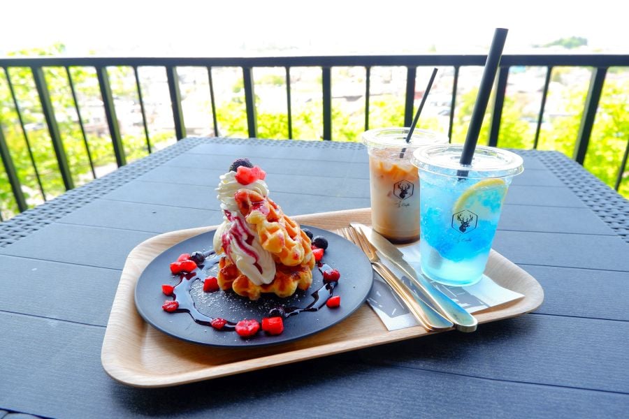 会津若松市】絶景とスイーツに癒される1/3(さんぶんのいち)Cafe