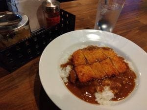 甘くて辛い欧風カレー、牛すじぼっかけまぜそば、パン食べ放題ランチなど【神戸・阪神間 おすすめグルメ】