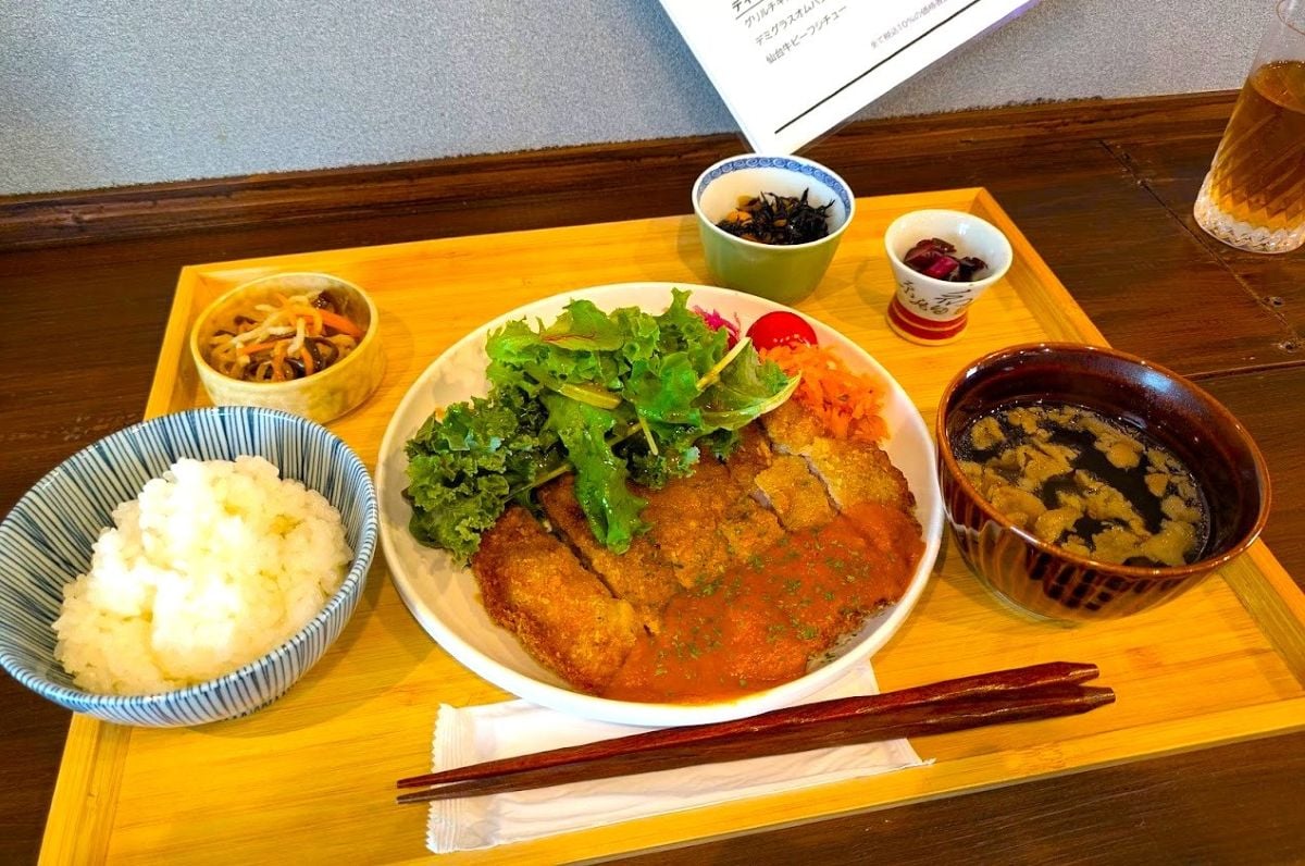 谷町 四 丁目 ランチ