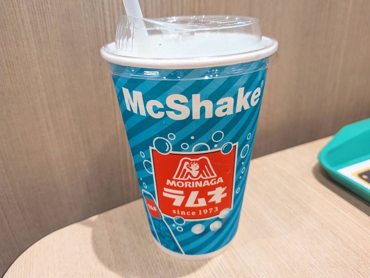 マクドナルド】6年ぶり復活！「マックシェイク 森永ラムネ」を実飲レポ